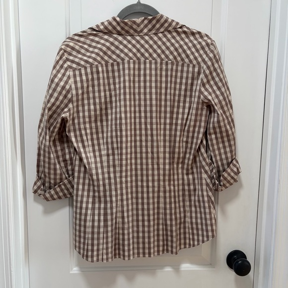 Lafayette 148 Gingham Button Down Blouse size 6 Taupe Cream Roll Tab Long Sleeve - Picture 11 of 12